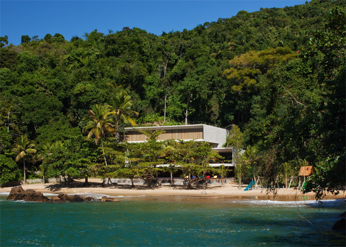 Paraty_House-Marcio_Kogan-Bresil-6